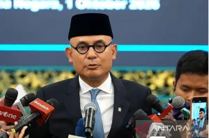 Menlu Arrmanatha: Presiden Prabowo Setuju Terima Bantuan Negara Tetangga Atasi Karhutla 