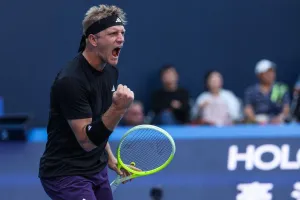 Alexander Zverev Tersingkir, Alejandro Davidovich Fokina Melaju ke Final Shanghai Masters