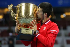 Djokovic Kembali ke Basel S...