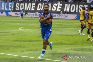 Penyerang Sayap Persib Beckham Putra Tegaskan Siap Hadapi Persik Kediri
