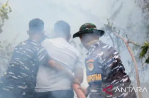Satgas Karhutla Kodaeral IX Padamkan 10 Hektare Lahan Terbakar di Maluku Tengah