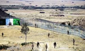 Bentrokan Sengit Afghanistan-Pakistan Pecah di Sepanjang Perbatasan Garis Durand