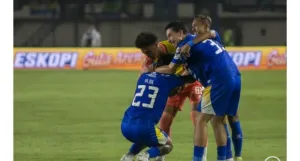 Daftar Susunan Pemain Persib Bandung vs Persik Kediri Hari Ini, Catat Tempat Nontonnya Disini!