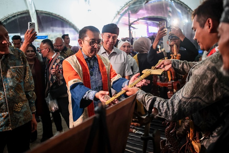 Menbud: Kebun Raya Bogor Jadi Panggung Festival Budaya Na...
