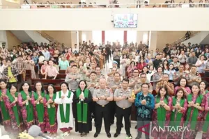 Minggu Kasih Implementasi Tagline Kapolri