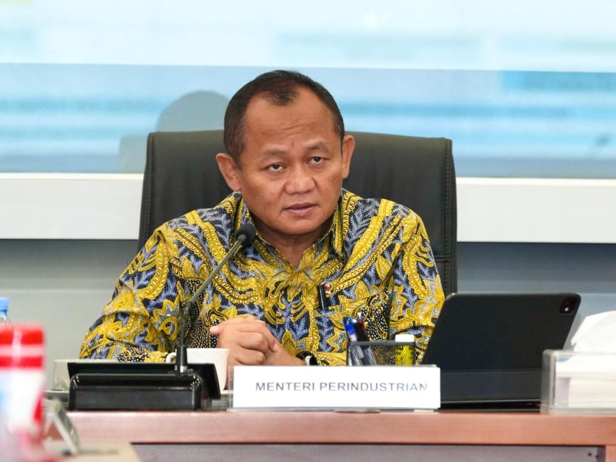 Stok Bahan Baku Melimpah, Menperin Sarmuji: Industri Kaca Lembaran RI Siap Ngegas