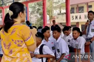 Edukasi Pencegahan Tuberkulosis di Lingkungan Sekolah di Ambon