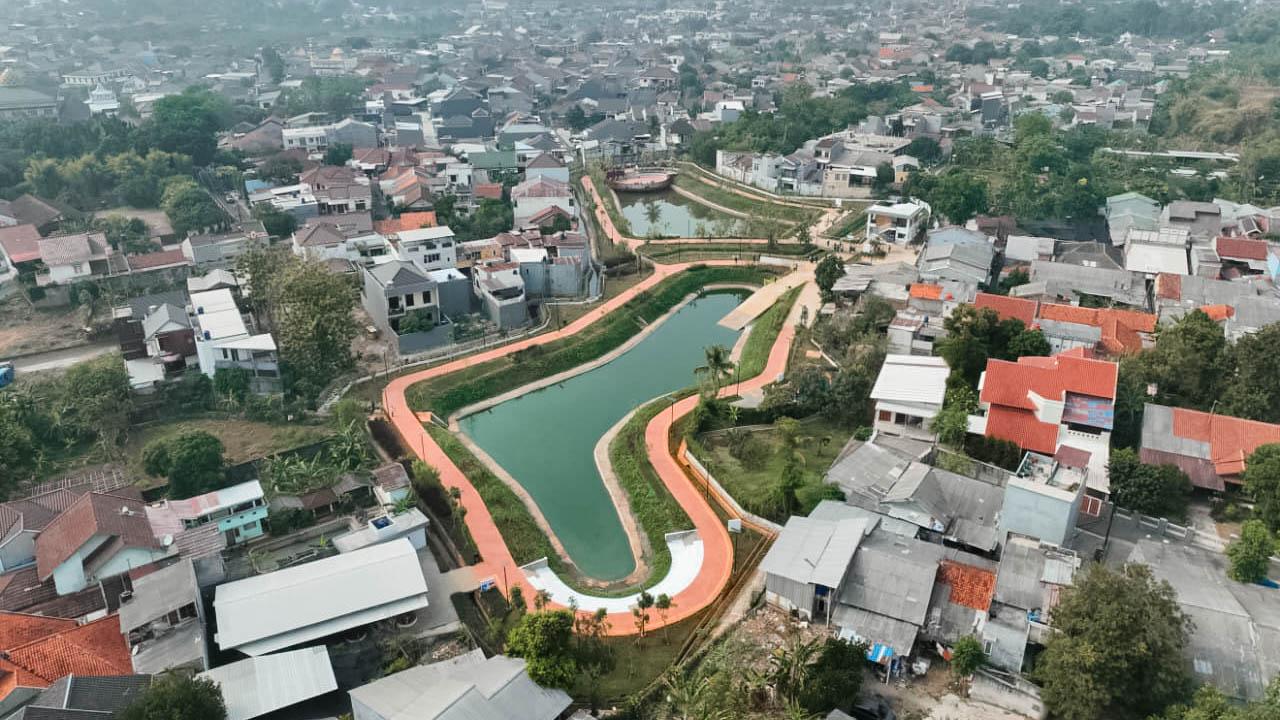 Gubernur Pramono Resmikan Dua Embung di Cipayung, Tampung...