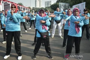 Rahasia Tetap Bugar di Usia Paruh Baya, Kebiasaan Sederhana Ini Jangan Diabaikan