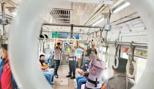 Cegah Pelajar Demo ke Jakarta, 125 Personel Polri Jaga KRL dan Perlintasan