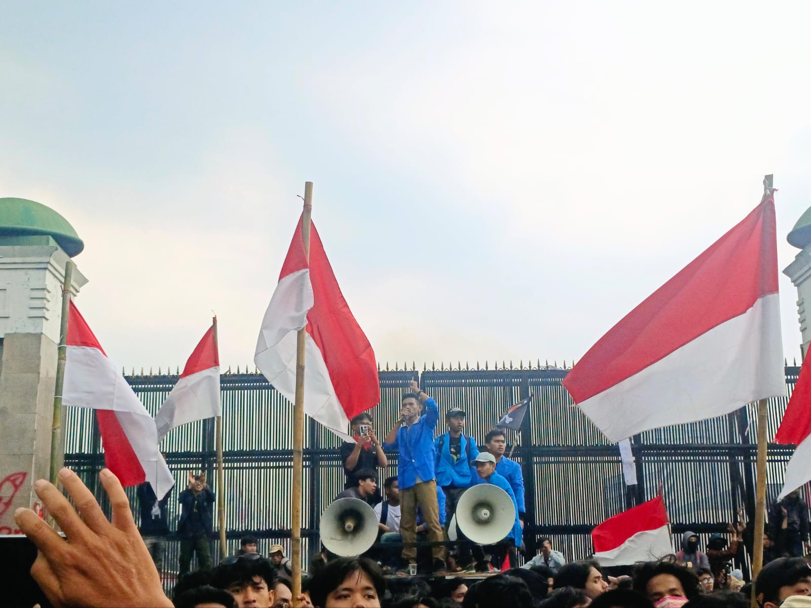 Demo Dua Tahun Prabowo-Gibran, Mahasiswa Bawa 5 Tuntutan Utama