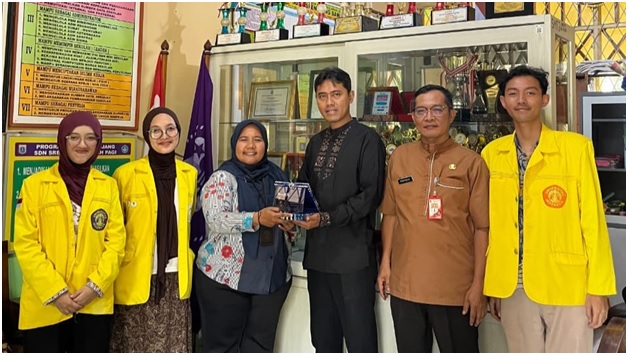 Gerakan Universitas Indonesia Mengajar 16. Dorong Motivas...