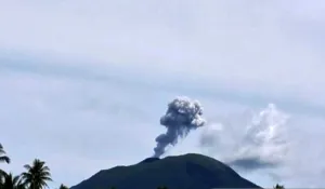 Gunung Ibu di Maluku Utara Meletus Lima Kali dalam Hitungan Jam