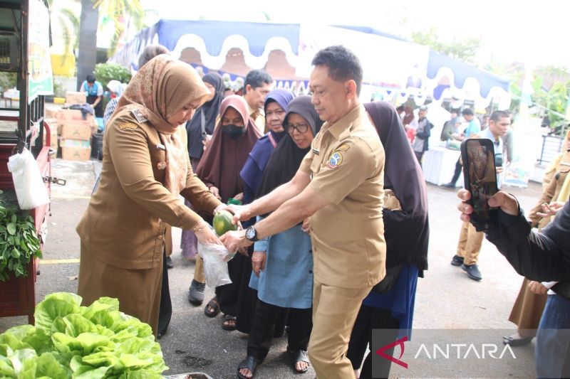 Hari Jadi Kota Pontianak: Pasar Murah Serap Hasil Produksi Petani dan Pelaku Usaha Lokal