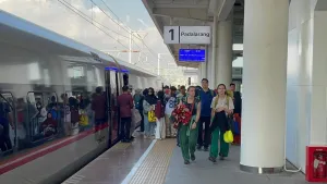 KCIC: Lebih dari Satu Juta Penumpang WNA Gunakan Kereta Cepat Whoosh Sejak Beroperasi