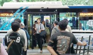 Lima rute Transjakarta Tak Berhenti di Balai Kota Imbas Demo Sore Ini