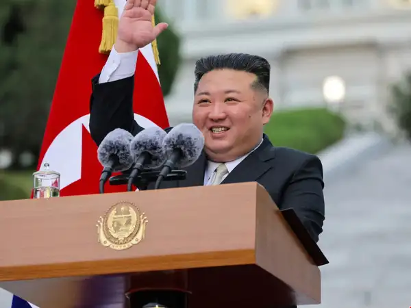Rumor Kim Jong-un Meninggal karena Perdarahan Otak di Beijing Memanas, Muncul Foto Hadir di Pameran - Adiknya Diklaim Rebut Kekuasaan dan 9.000 Tentara Tiongkok Disebut Dikirim ke Korut