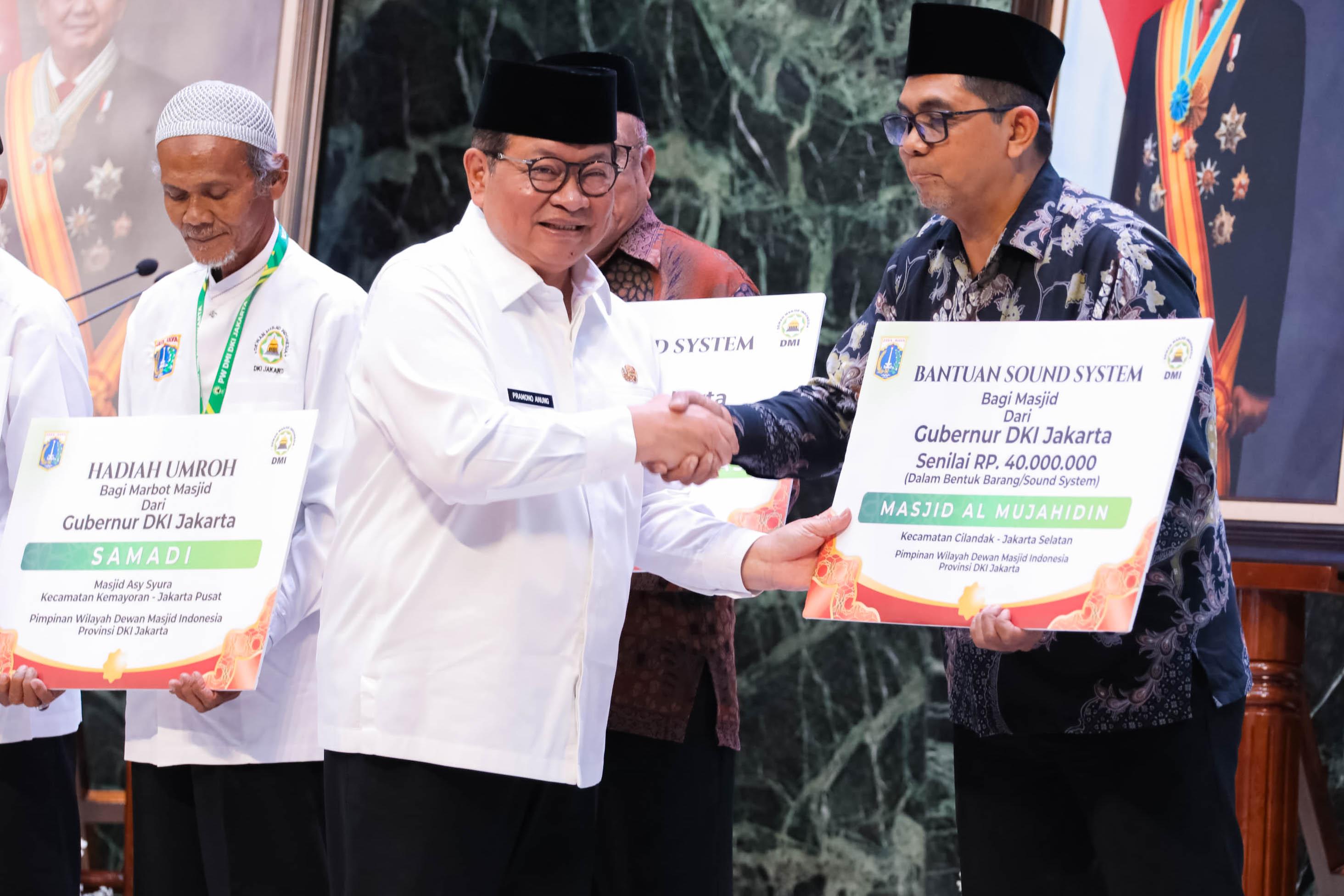 48 Marbot dan Juara MTQ Jakarta Diberangkatkan Umrah