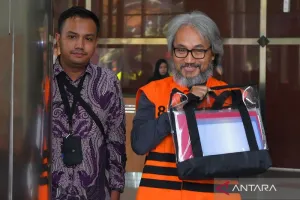 Direktur Sungai Danau Jaya dan Tanah Bumbu Resources Diperiksa KPK.