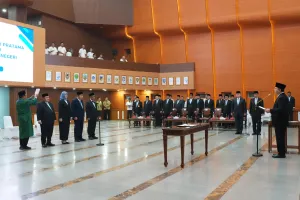 Sekjen Kemendagri Tomsi Tohir Lantik 4 Pejabat Baru, Minta Evaluasi Total dan Target Kinerja Terukur