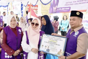 Suntik Dana Rp250 Juta, DPKP Kalsel Bagikan Bibit Gratis ke 65 Posyandu