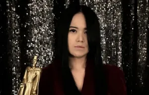 “The Sacred Riana” Raih...
