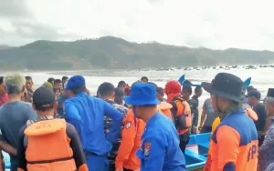 Angga Kurniawan yang Tenggelam Ditemukan di Pantai Ngalur Tulungagung