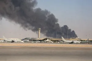 Bandara King Fahd Arab Saudi Kembali Diserang, Satu Orang Tewas