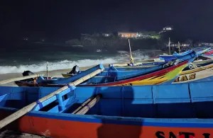 BMKG: Siklon Tropis Champi Picu Gelombang hingga 4 Meter