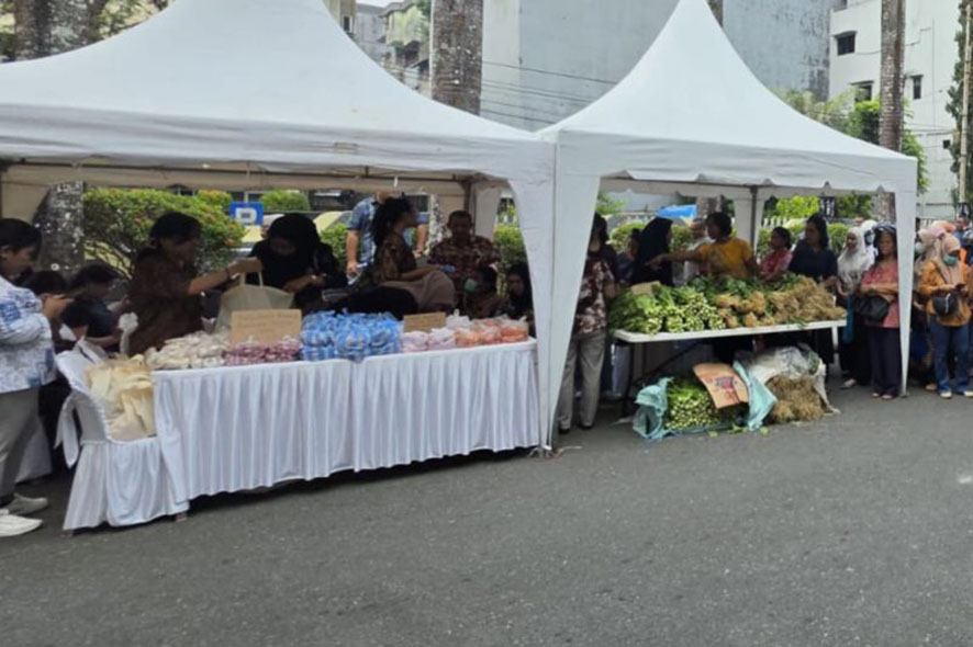 Gerakan Pangan Murah Serentak di Tiga Kota di Maluku