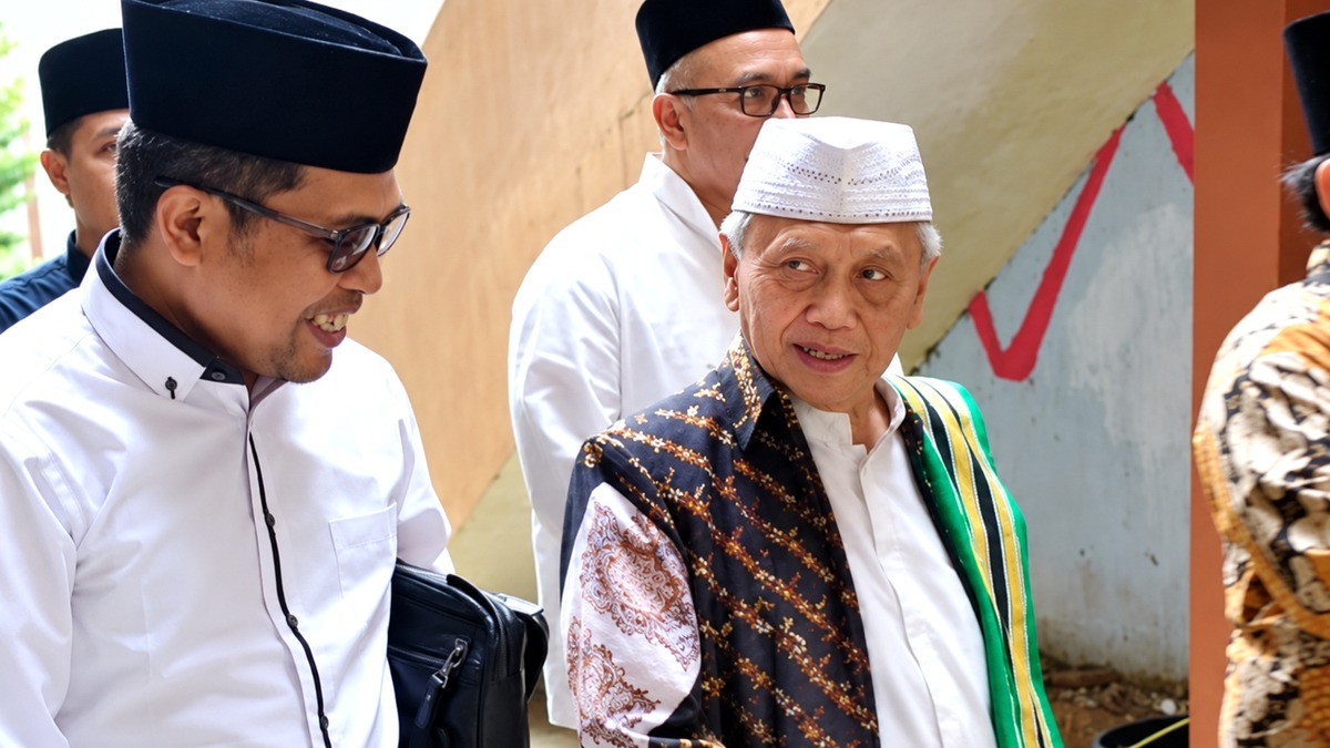 Hari Santri 2026, Ketua Fraksi Golkar Jateng Ferry Wawan ...