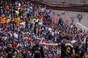 La Liga Perkuat Perlindungan Suporter, Harga Tiket Tandang Dibatasi