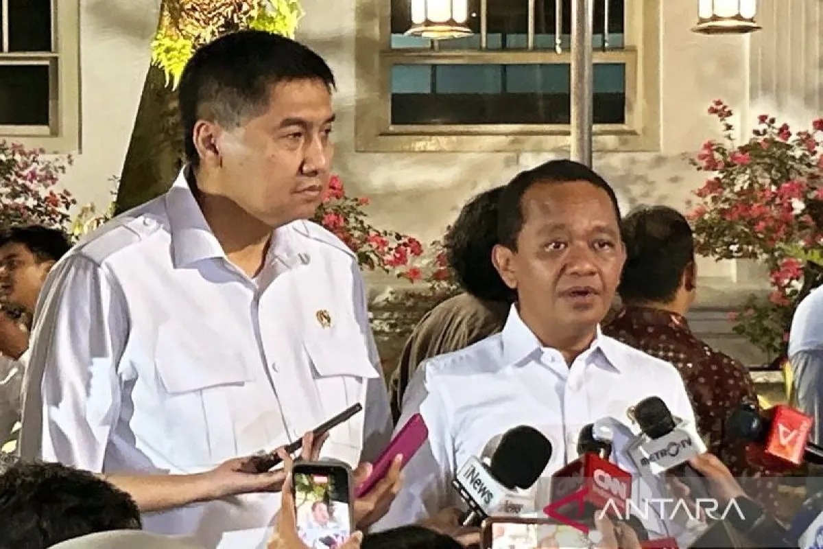 Harga Minyak Dunia Bergejolak, Bahlil Pastikan Harga BBM Subsidi Tak Naik hingga Akhir Tahun 2026 
