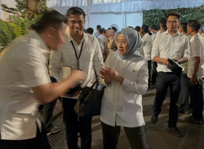 MenPAN-RB Tegaskan Gaji ASN Tidak Disalurkan Melalui Kopdes
