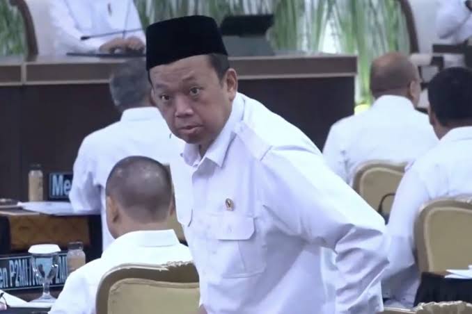 Menteri ATR/BPN Nusron Wahid Terlihat Hadiri Sidang Kabin...