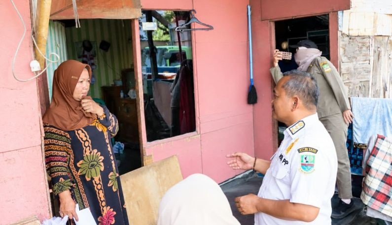 Pemkab Bekasi Segera Tertibkan 19 Bangunan Liar di Tol Japek, Warga Diminta Bongkar Mandiri