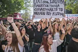 Yunani Diguncang Demo Besar Protes Kenaikan Biaya Hidup