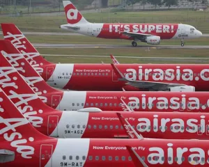 AirAsia Tertekan Utang dan Merugi, Malaysia Siapkan Skenario Darurat Lewat Batik Air dan Malaysia Airlines  