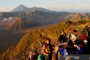 Akses Wisata Gunung Bromo Dibuka Lagi Usai Kebakaran, Pengunjung Diminta Jaga Lingkungan! 