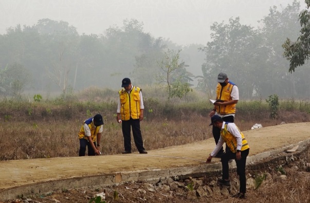 Bangun Jalan Desa, Kementerian PU Serap 8.011 Tenaga Kerja Lokal Lewat Program PISEW