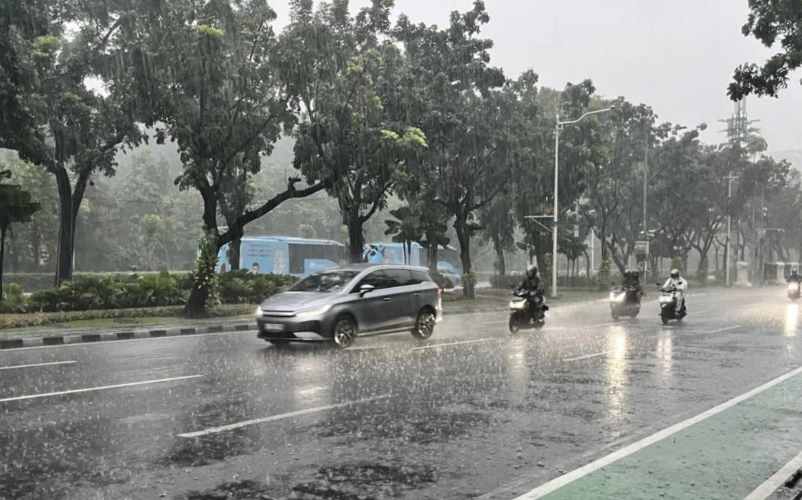 BMKG Peringatkan Hujan Lebat di Jabodetabek hingga 24 Okt...