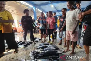 Bukan Sekadar Jual Hasil La...