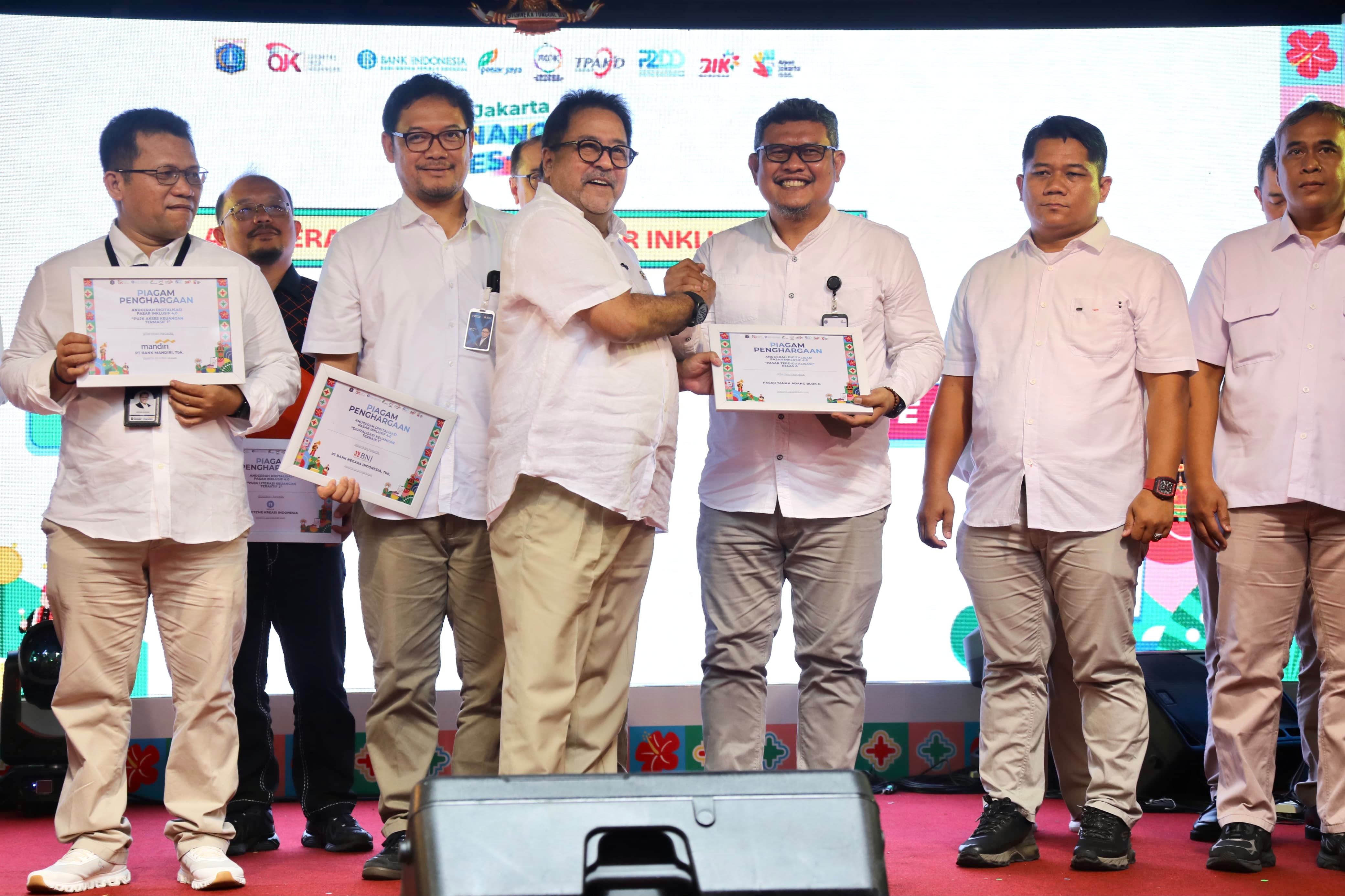 DKI Jakarta Jangkau 93 Pasar Lewat Digitalisasi Keuangan ...