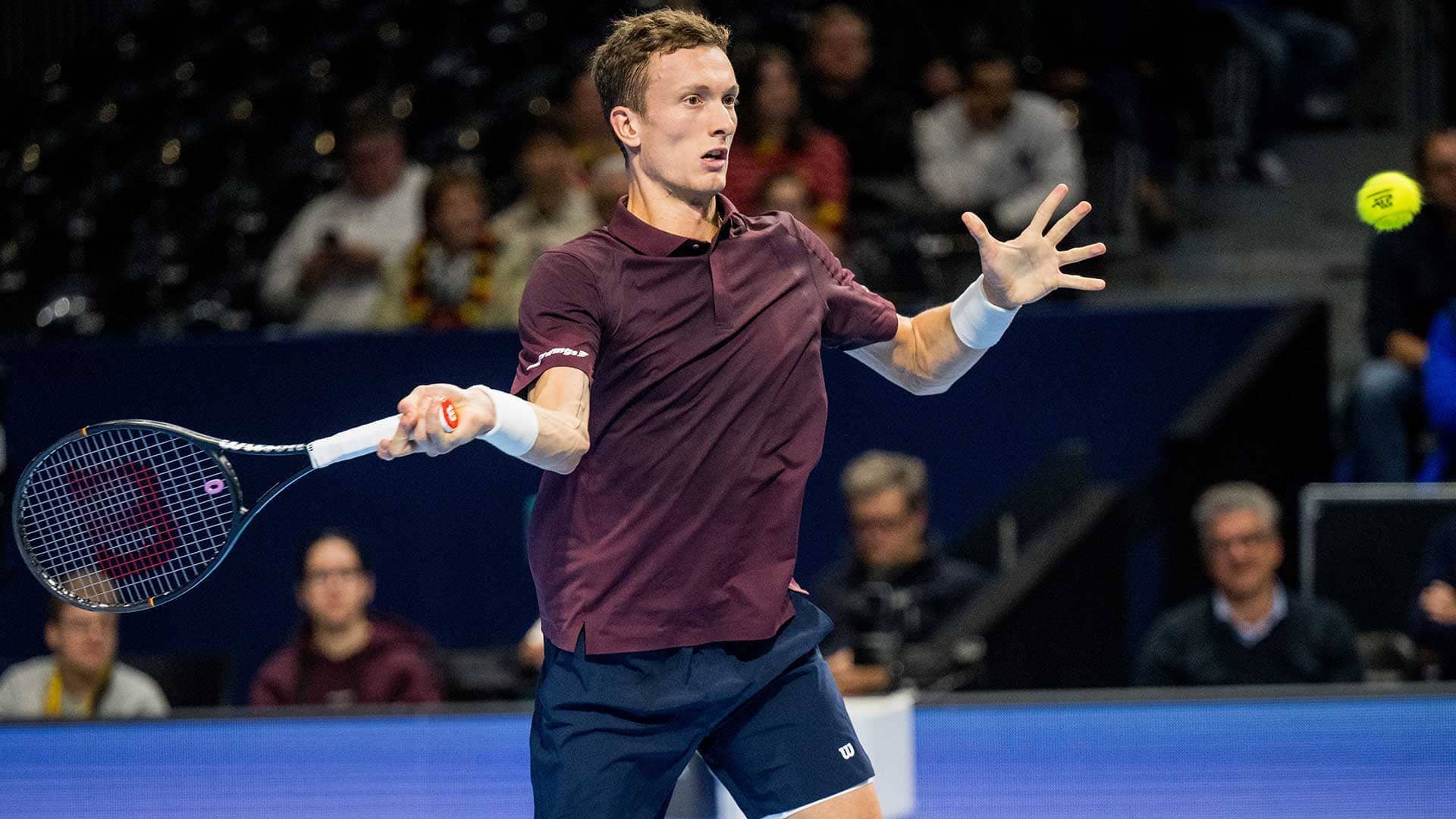 Lehecka Melaju ke Perempat Final Brussel, Medvedev Tampil...