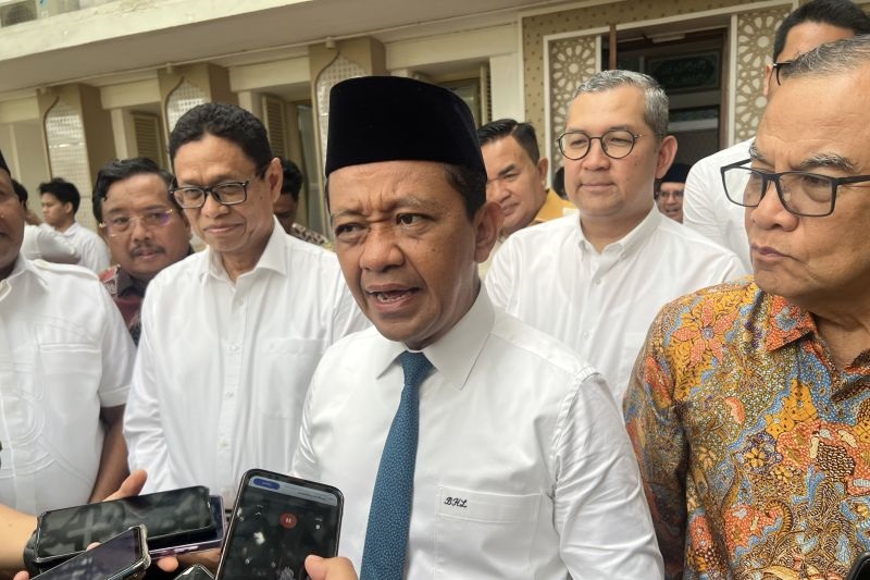 ahlil Perintahkan Jajaran ESDM Pilih Kepentingan Rakyat, ...