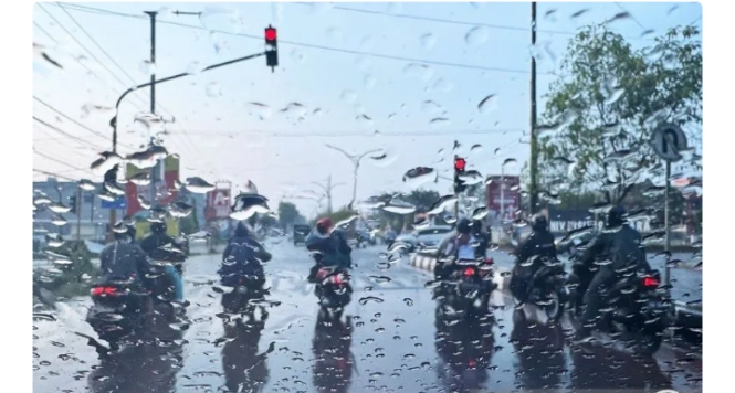 BMKG Prakirakan Mayoritas Cuaca Kota Besar Indonesia Bera...