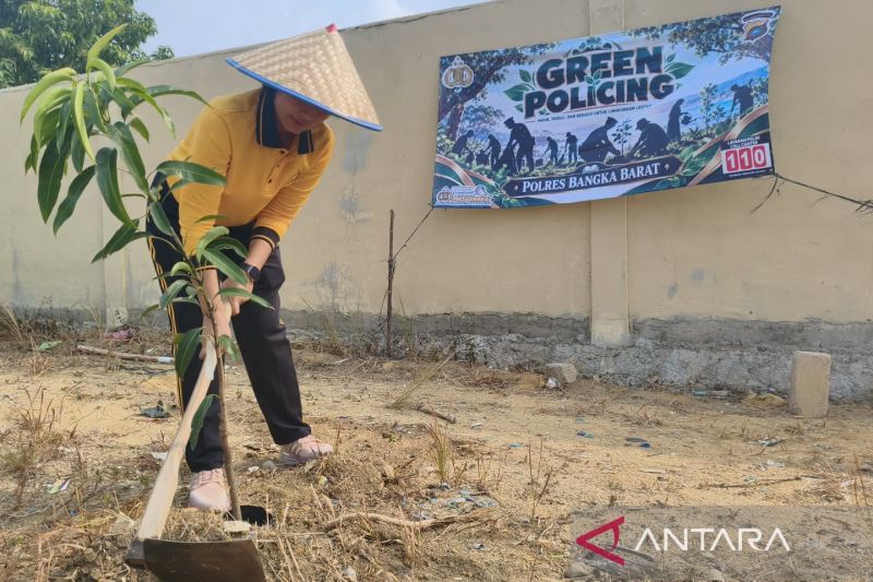 Bukan Sekadar Penghijauan! Polres Bangka Barat Tanam Bibit Buah di Lahan Kritis