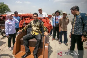 Bupati Indramayu Pastikan Penyaluran Becak Listrik dari Presiden Prabowo Tepat Sasaran