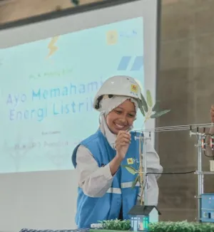 PLN Mengajar, Ajak Siswa SDIT Iqro Kenali Bahaya Listrik Sejak Dini.