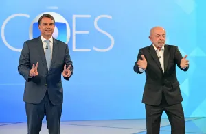 Flavio Bolsonaro Pimpin Jajak Pendapat Terakhir Pemilu Brasil